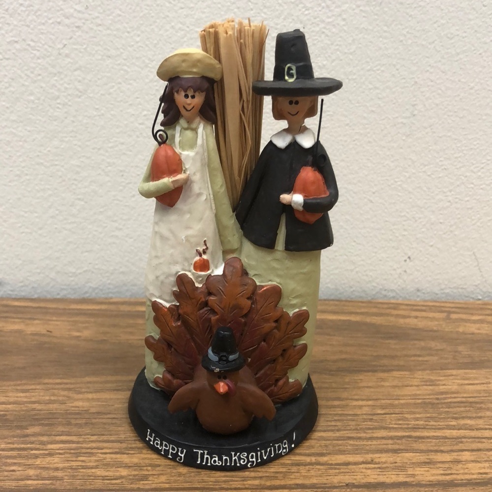 Happy Thanksgiving Bounty Pilgrim Couple Turkey Straw Fall Decor Figurine
